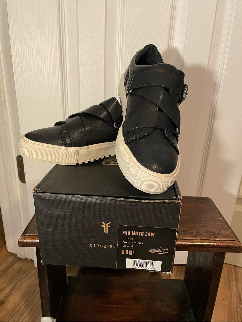 Frye Black Leather Low-Top Sneakers with Cream Sole